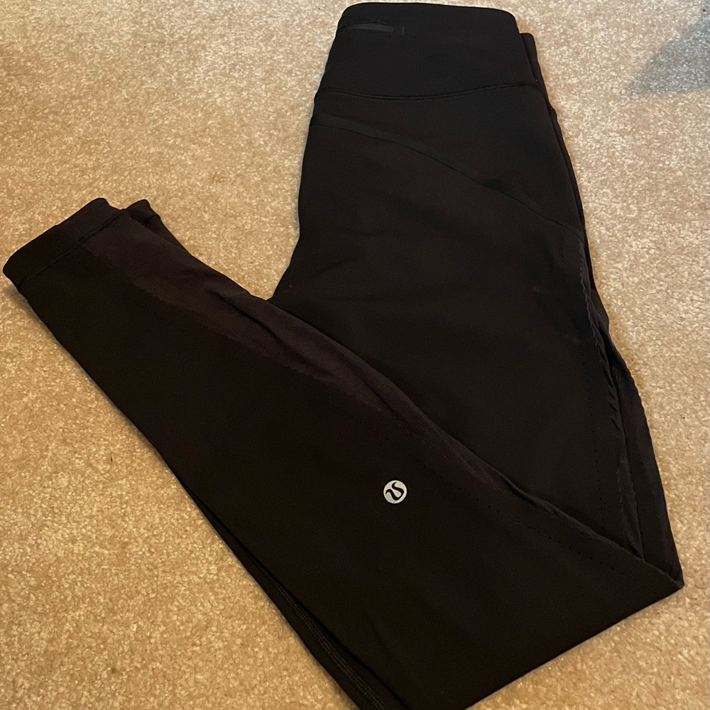 Lululemon black leggings with mesh - Picture 1 of 3